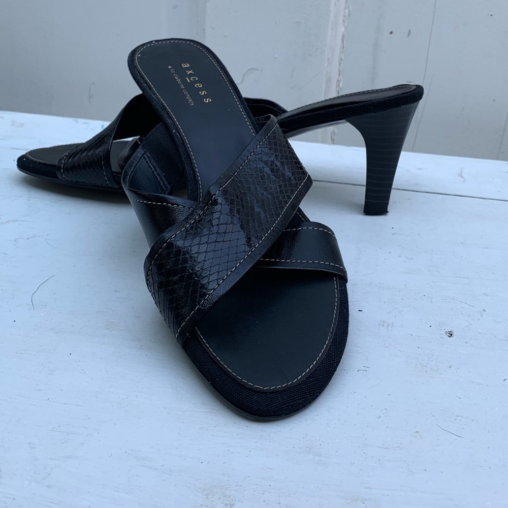 Axcess black leather open toe Size 9